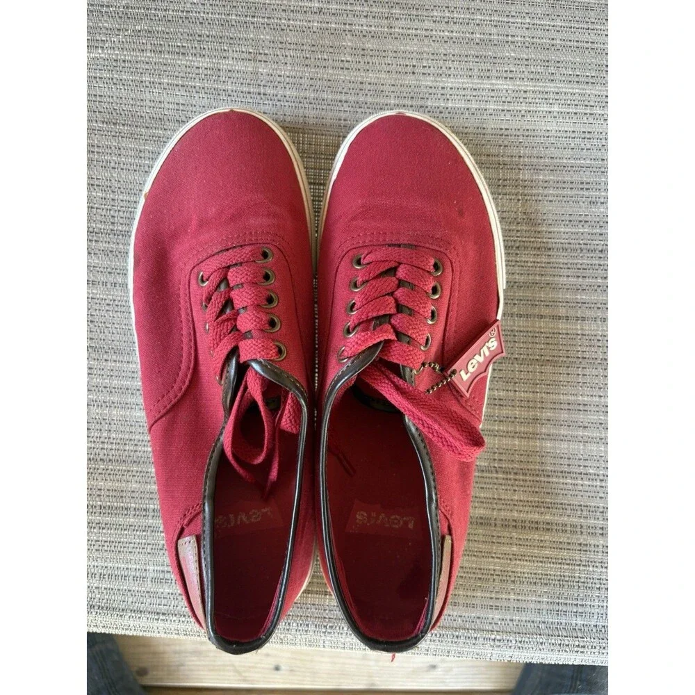 Levi’s Men’s Red Canvas Sneakers Low-Top Lace-Up Shoes Size 7.5 US‎